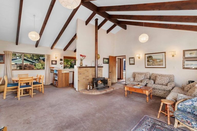 Photo of property in 10 Heuchan Lane, Wanaka, 9305