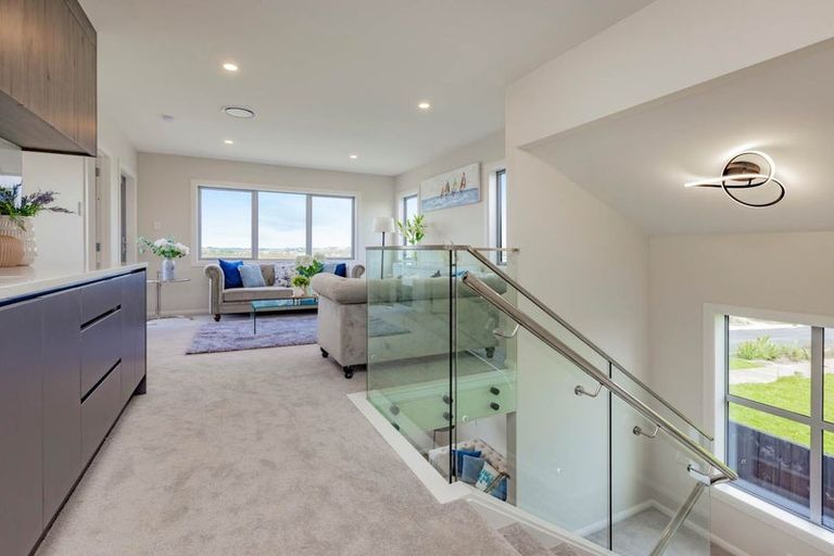 Photo of property in 29 Emerald Avenue, Rosehill, 2113