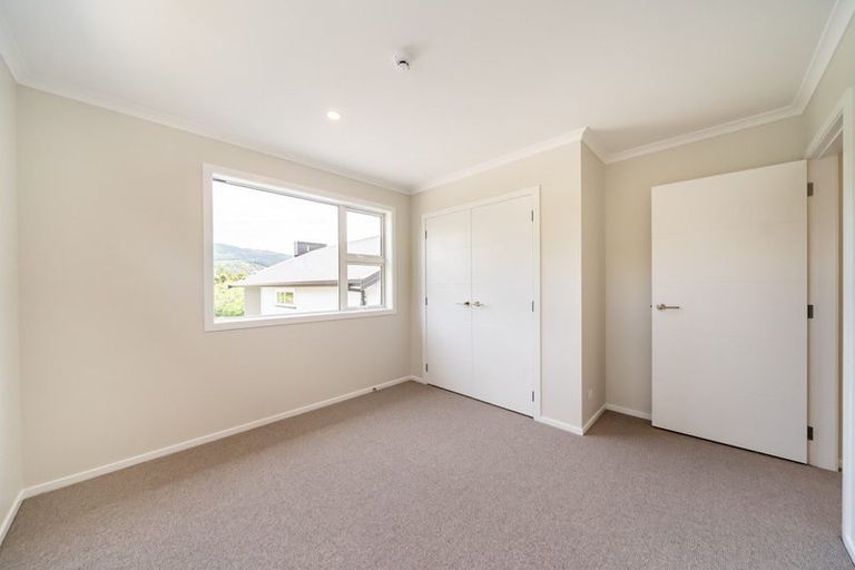 Photo of property in 70b Heretaunga Square, Silverstream, Upper Hutt, 5019