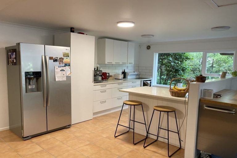 Photo of property in 53a Onedin Place, Titirangi, Auckland, 0604