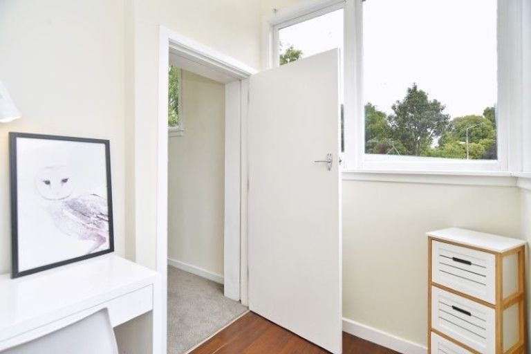 Photo of property in 6 Medbury Terrace, Fendalton, Christchurch, 8041
