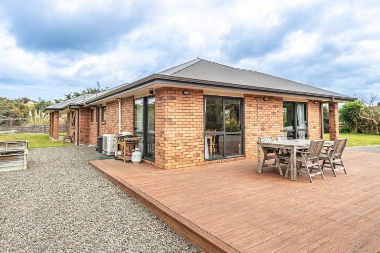 Photo of property in 65 Durie Vale Road, Durie Hill, Whanganui, 4500