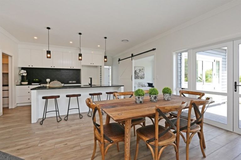 Photo of property in 55 Kent Terrace, Taradale, Napier, 4112