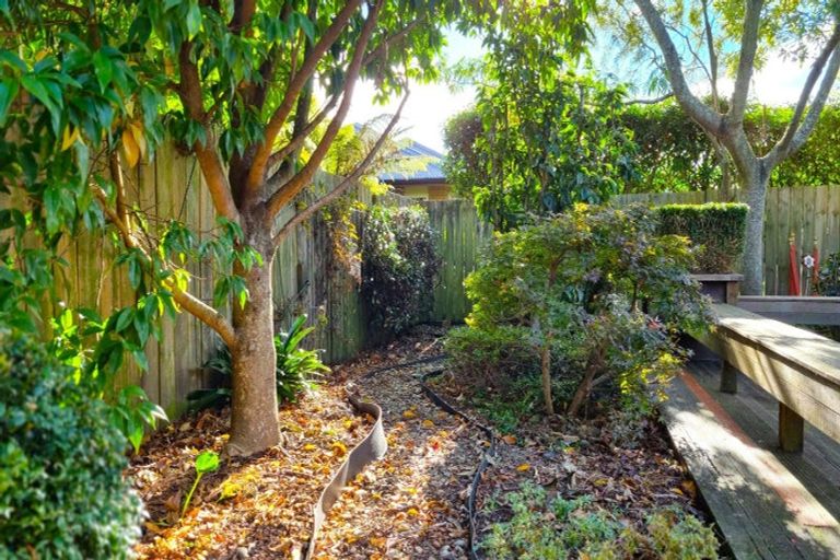 Photo of property in 32 Carroll Place, Owhata, Rotorua, 3010