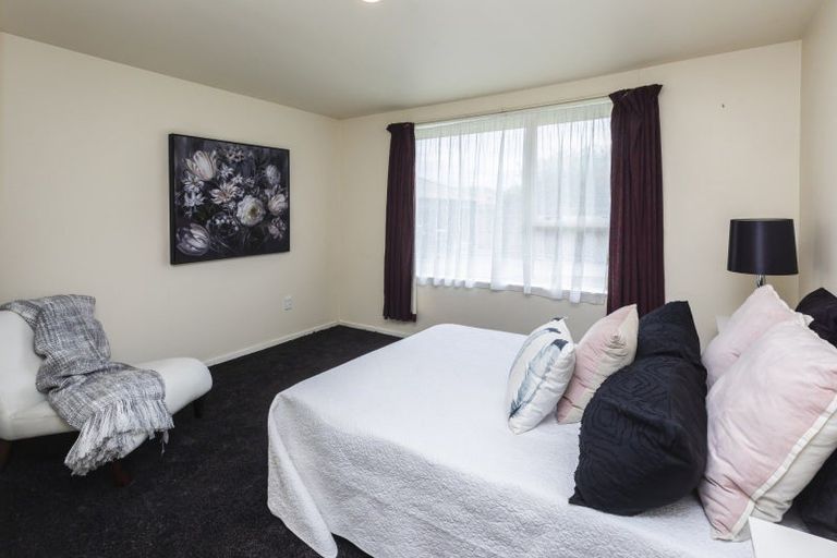 Photo of property in 32 Claymore Street, Woolston, Christchurch, 8062