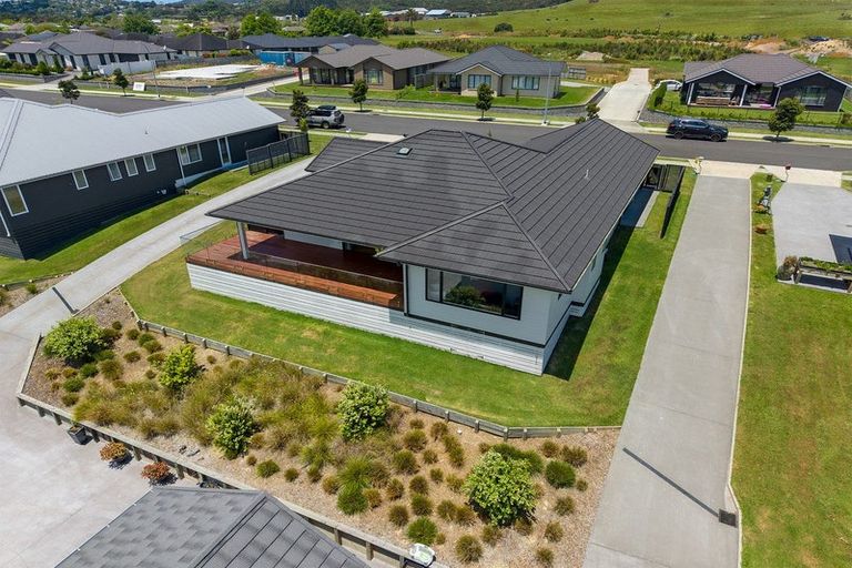 Photo of property in 38 Admiralty Drive, Haruru, 0204