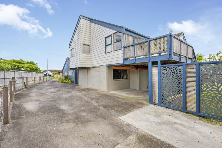 Photo of property in 41a Vivian Wilson Drive, Eastern Beach, Auckland, 2012