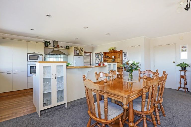 Photo of property in 83 Churchill Drive, Taradale, Napier, 4112