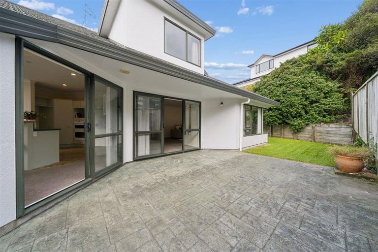 Photo of property in 23 Amesbury Drive, Churton Park, Wellington, 6037