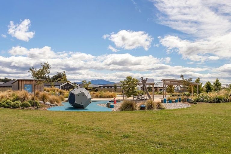 Photo of property in 4 Herridge Street, Woodend, 7691