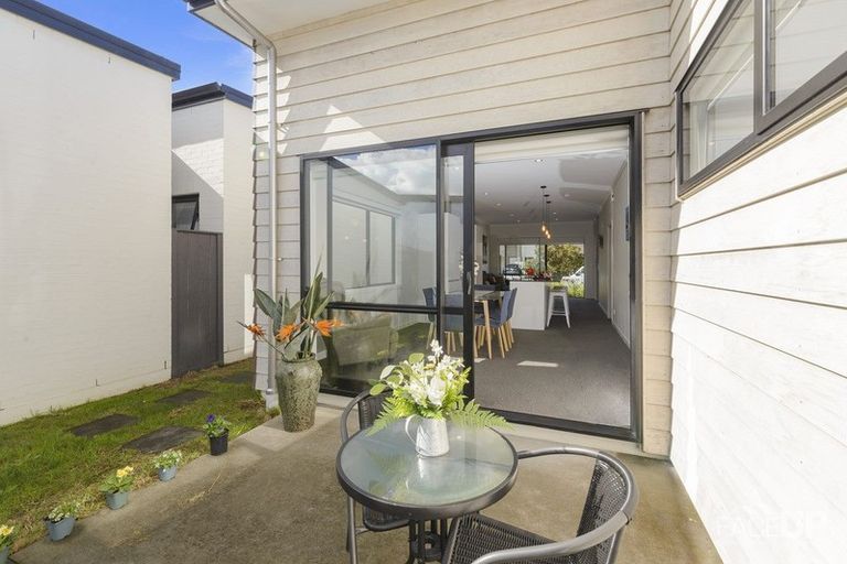 Photo of property in 8 Grey Warbler Road, Hobsonville, Auckland, 0616