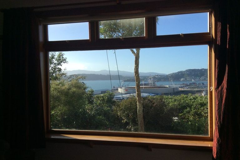 Photo of property in 5 Grosvenor Terrace, Wadestown, Wellington, 6012