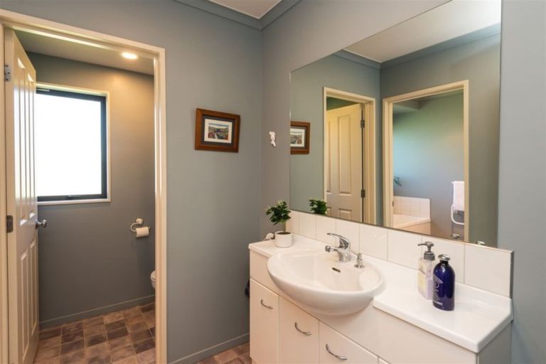 Photo of property in 142 Merton Road, Fernside, Rangiora, 7471