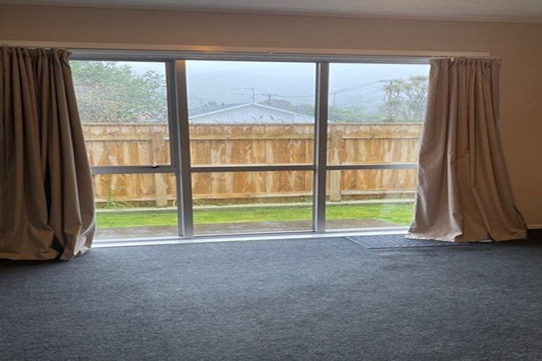 Photo of property in 8f2- Liverpool Street, Trentham, Upper Hutt, 5018