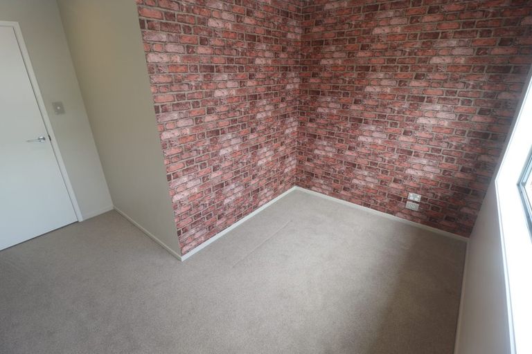 Photo of property in 9 Touhou Road, Hobsonville, Auckland, 0616