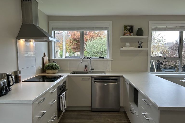 Photo of property in 36 Condell Avenue, Papanui, Christchurch, 8053