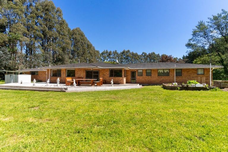 Photo of property in 128 Tararua Drive, Upper Plain, Masterton, 5888