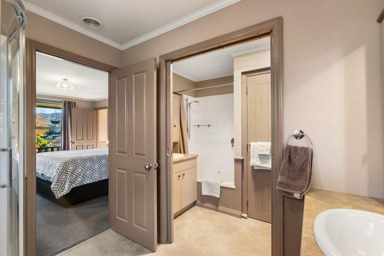 Photo of property in 11 Hotop Place, Cromwell, 9310