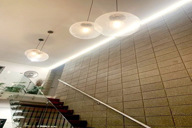 Photo of property in 37 Newington Road, Henderson, Auckland, 0612