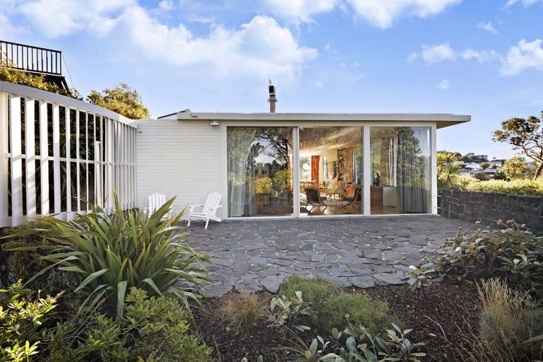 Photo of property in 79a Todman Street, Brooklyn, Wellington, 6021