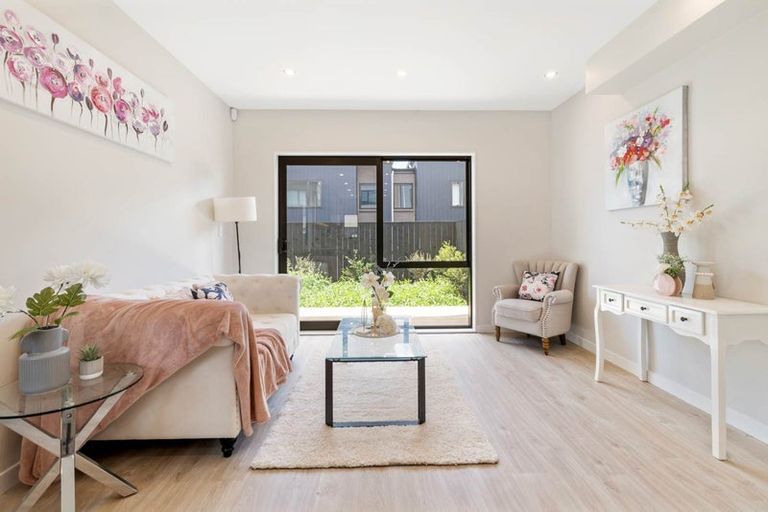 Photo of property in 50 Kiato Lane, Flat Bush, 2019