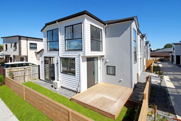 Photo of property in 1/2 Miami Street, Mangere East, Auckland, 2024