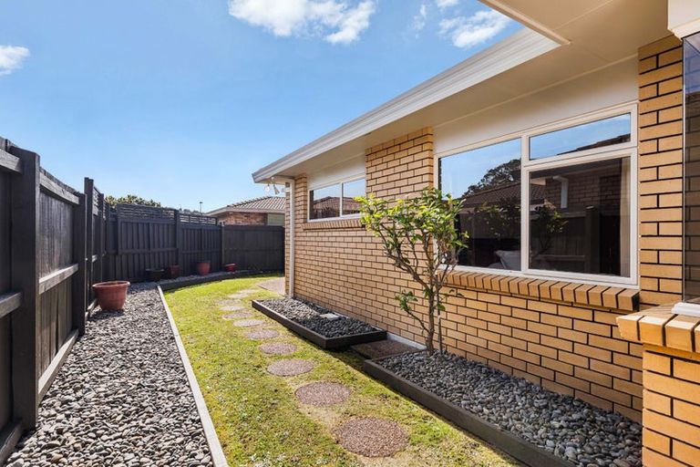 Photo of property in 38 Edward Avenue, Orewa, 0931