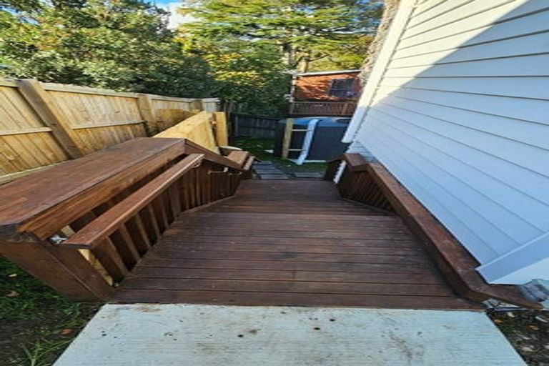 Photo of property in 12a Blease Street, New Lynn, Auckland, 0600
