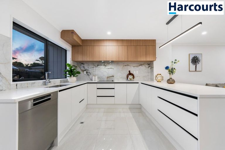 Photo of property in 4/7 Glen Road, Ranui, Auckland, 0612