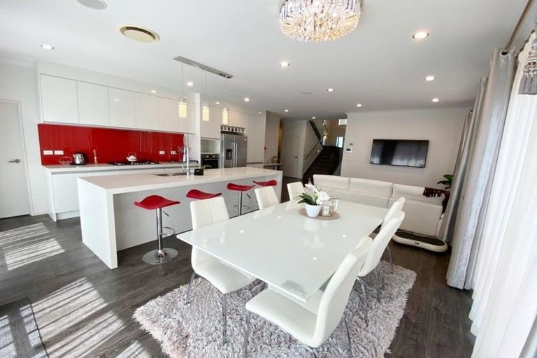 Photo of property in 6 Sauvignon Avenue, Ranui, Auckland, 0612