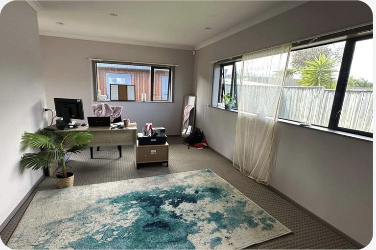Photo of property in 5 Roseash Lane, Levin, 5510