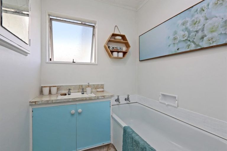 Photo of property in 3 Margate Place, Flaxmere, Hastings, 4120