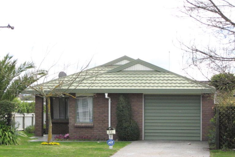 Photo of property in 1/42 Middle Road, Havelock North, 4130