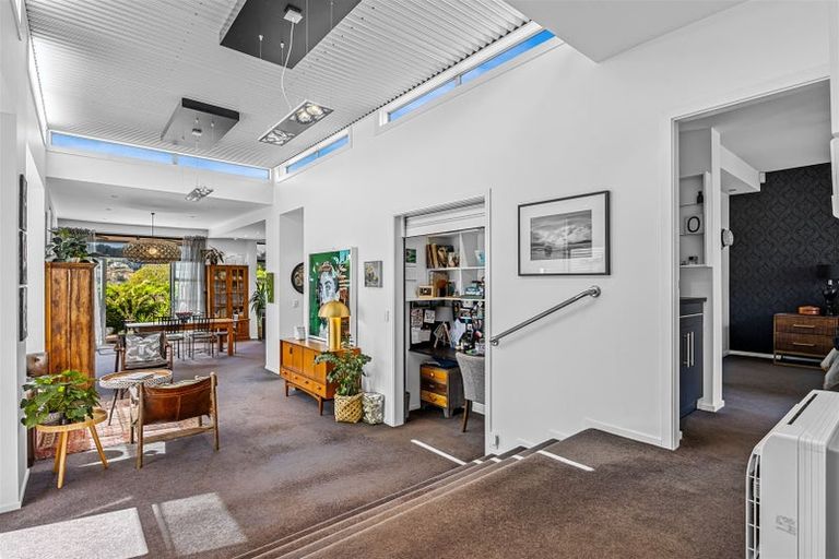 Photo of property in 5 Whareora Terrace, Cashmere, Christchurch, 8022
