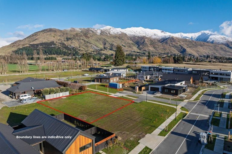 Photo of property in 3 Raspberry Close, Wanaka, 9382