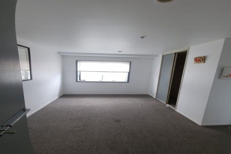 Photo of property in 4b/10 Crown Lynn Place, New Lynn, Auckland, 0600