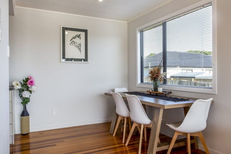 Photo of property in 18a Booth Crescent, Tuakau, 2121