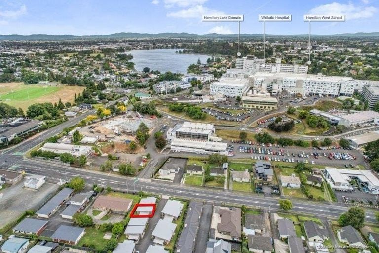 Photo of property in 18u2 Lorne Street, Melville, Hamilton, 3206