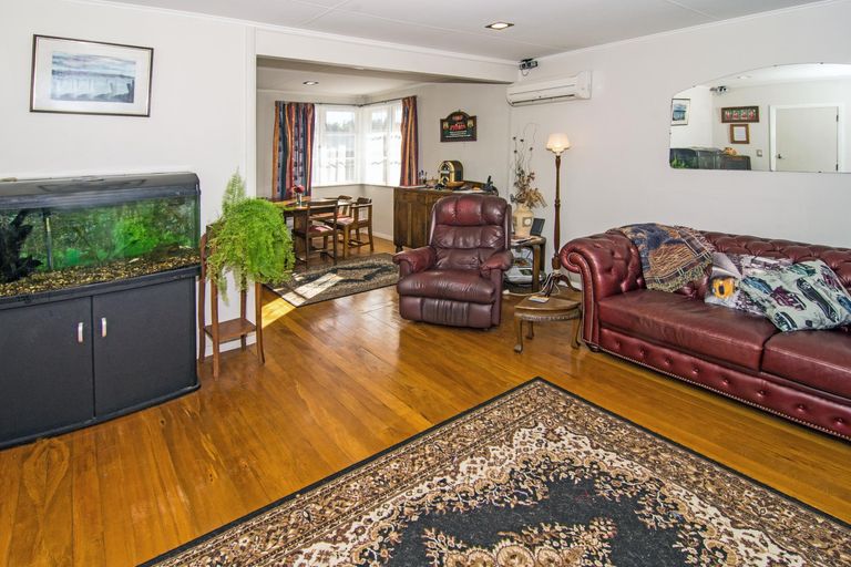 Photo of property in 11 Huia Street, Masterton, 5810