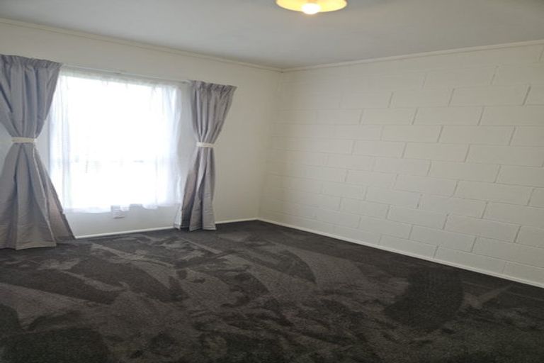 Photo of property in 3/10 Aubrey Street, Waitara, 4320