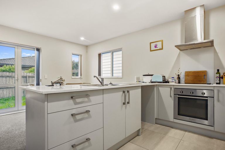 Photo of property in 41 Tribute Loop, Takanini, 2112