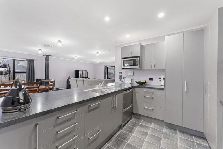 Photo of property in 53 Seyton Street, Stratford, 4332