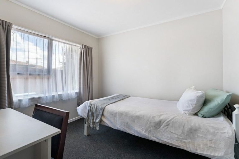 Photo of property in 2/23 Berwyn Avenue, Takanini, 2112