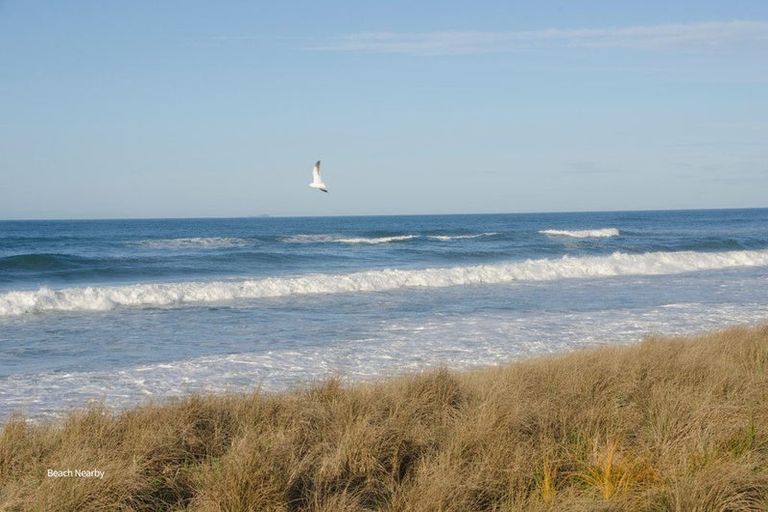Photo of property in 29b Lyn Grove, Papamoa Beach, Papamoa, 3118