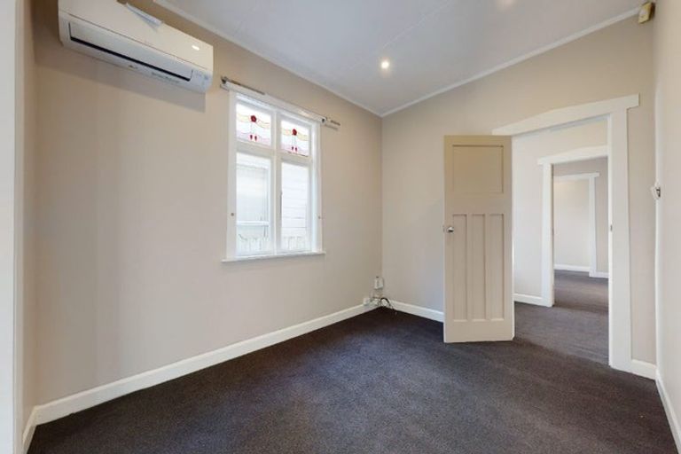 Photo of property in 72 Ross Street, Kilbirnie, Wellington, 6022