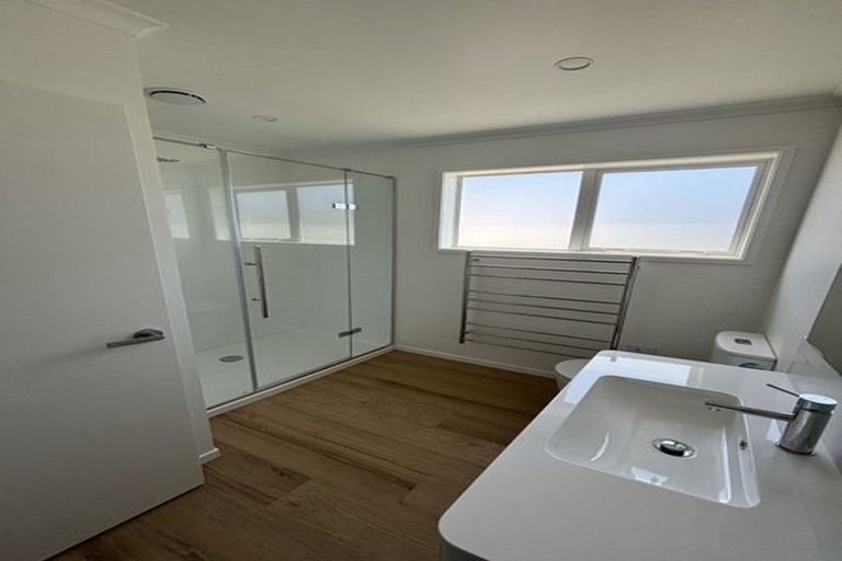 Photo of property in 56b Oxford Terrace, Epuni, Lower Hutt, 5011