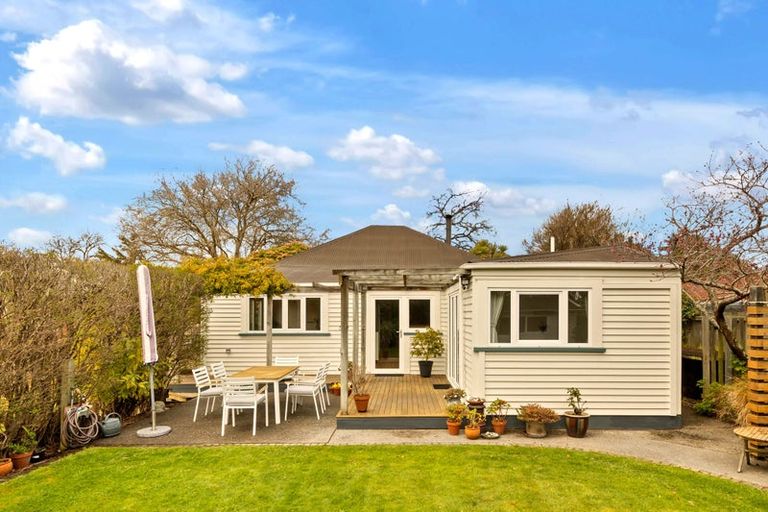 Photo of property in 15 Cholmondeley Avenue, Opawa, Christchurch, 8023