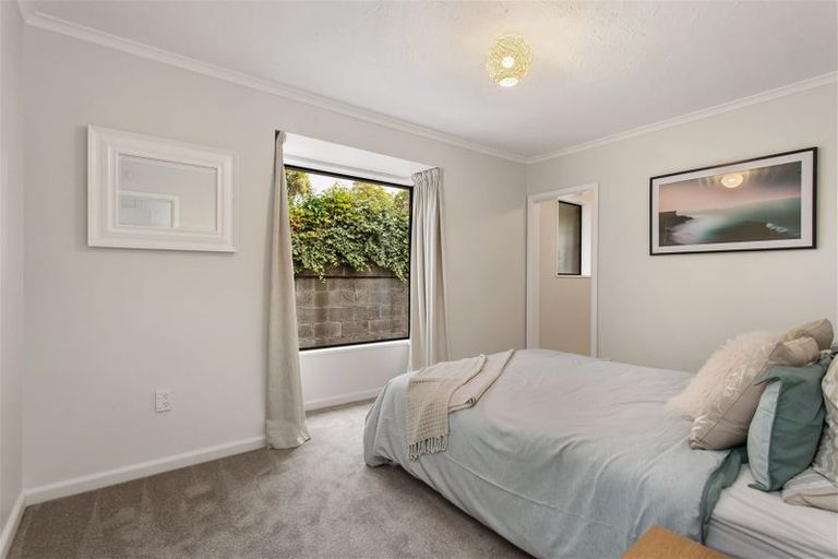 Photo of property in 12 Gleneagles Terrace, Ilam, Christchurch, 8053
