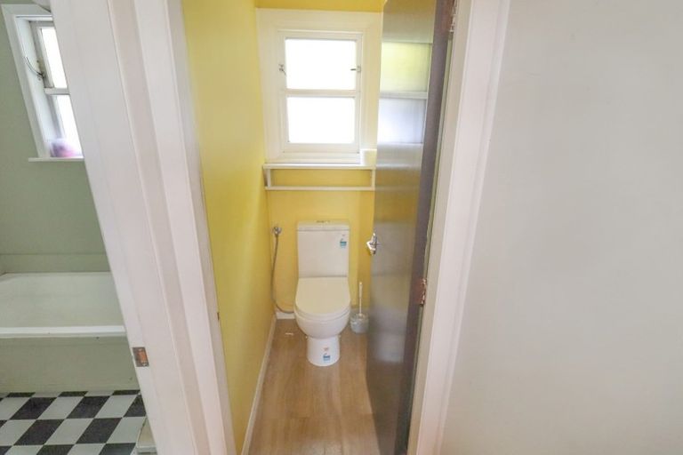 Photo of property in 86 South Karori Road, Karori, Wellington, 6012