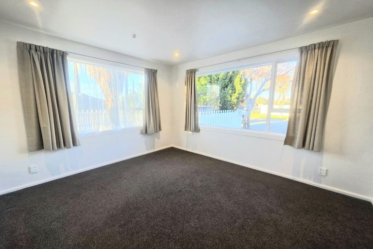 Photo of property in 2/2 Parklands Drive, Huntsbury, Christchurch, 8022